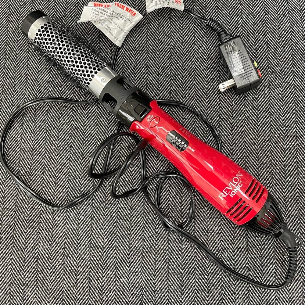 Revlon 1200W Ionic Style Hot Air Brush Tool
